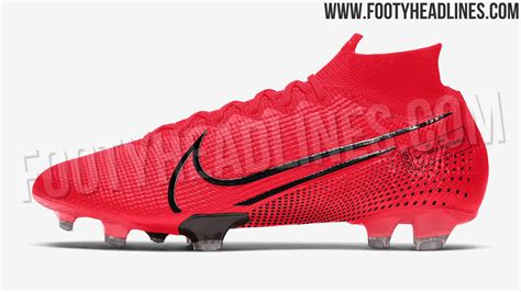 red nike mercurial football boots